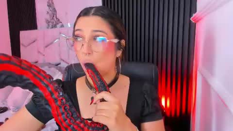 Gabriela Kassi online show from July 25, 3:54 pm