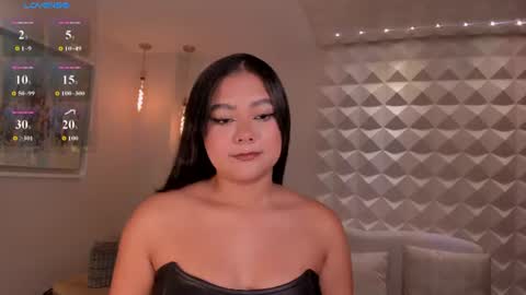 Gabriella Lee online show from July 19, 11:57 am