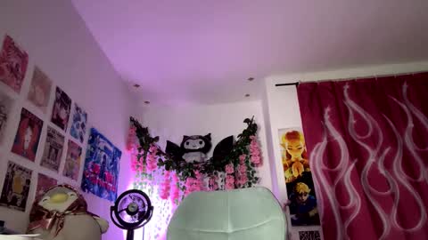 IG  gaby doll woo online show from March 8, 6:10 am