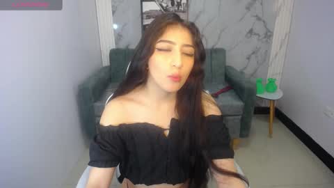 Snapshot of gaby_s1 chatting on October 10, 4:18 am Gaby  online show from October 10, 4:18 am