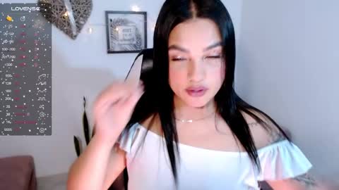 My name is Gabriela.. nice to meet you thumbs up please its very important to me online show from May 5, 3:46 am
