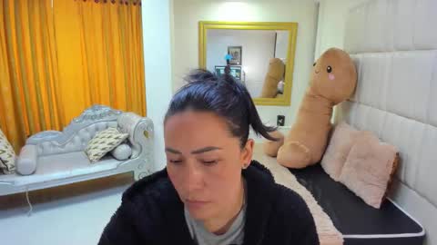 gabriela online show from May 11, 3:07 pm