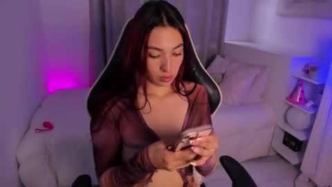 Gabriela online show from June 25, 3:39 pm