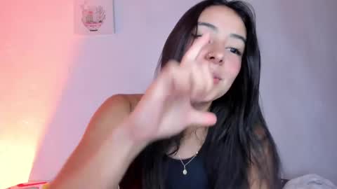 Snapshot of gabybuttler1 chatting on September 17, 12:25 am Gabybuttler online show from September 17, 12:25 am