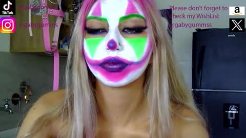 gabygumms online show from September 25, 1:07 pm