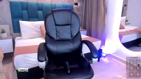 Gaby Jackson1 online show from April 25, 12:51 pm