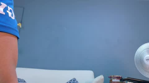 gael_montess online show from July 29, 8:53 pm