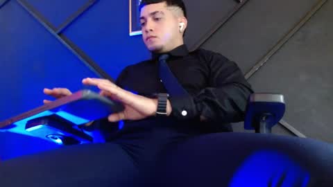 Gael Williams online show from February 18, 6:37 pm