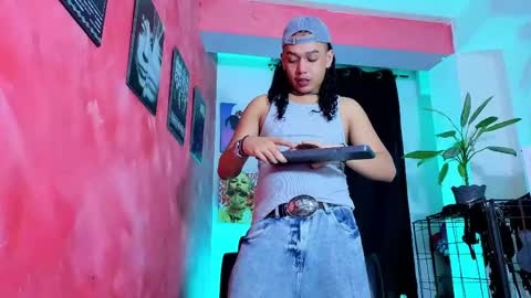 Gael Conner online show from May 2, 3:23 am