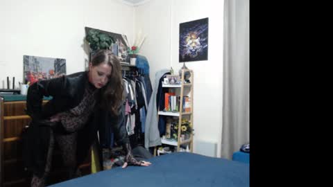 HOT  online show from January 4, 10:16 am