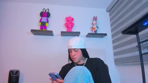 Snapshot of gangster_girl chatting on October 21, 7:24 am GANG online show from October 21, 7:24 am