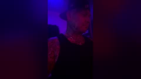 gangsterboy713832281 online show from May 4, 7:04 am