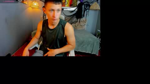 garuo_18 online show from November 4, 2:46 am