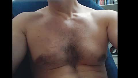 gatosarado23 online show from July 1, 3:59 am