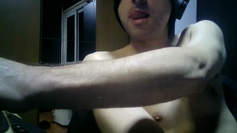 gauchors21 online show from August 2, 3:41 am