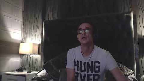 gaylad81 online show from October 15, 11:05 pm