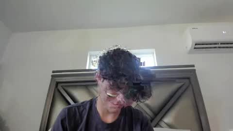 Snapshot of gayndepressed chatting on September 20, 8:12 pm Trace online show from September 20, 8:12 pm