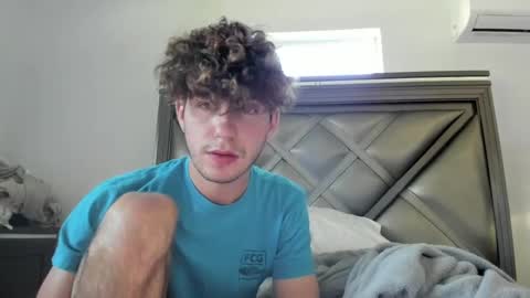 Snapshot of gayndepressed chatting on September 26, 9:12 pm Trace online show from September 26, 9:12 pm