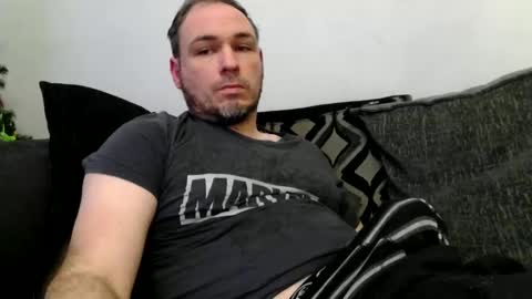 Snapshot of geddes4 chatting on December 22, 11:41 pm SIR online show from December 22, 11:41 pm