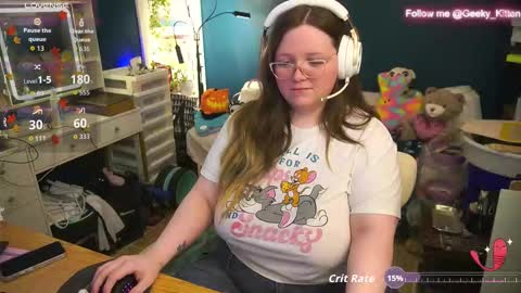 Snapshot of geeky_kitten chatting on October 16, 1:22 pm Geeky Kitten Leina -  online show from October 16, 1:22 pm