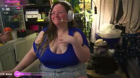 Snapshot of geeky_kitten chatting on October 9, 10:10 am Geeky Kitten Leina -  online show from October 9, 10:10 am