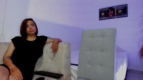 genesiis1 online show from May 1, 2:49 am