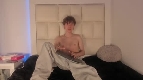 genesis_js online show from December 19, 5:03 am