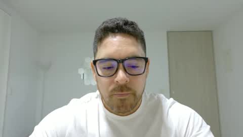 genesis_wb online show from May 10, 1:45 am