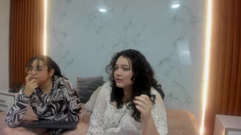 genesis_y_moon online show from July 11, 1:14 pm