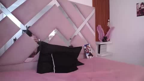 genesisrea online show from December 3, 4:00 pm