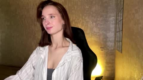 Riana online show from May 23, 3:46 am