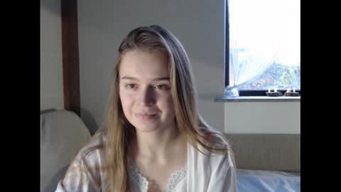 Snapshot of gentle_grace chatting on October 25, 1:55 pm gentle_grace online show from October 25, 1:55 pm