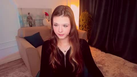 Alice online show from April 30, 8:03 pm