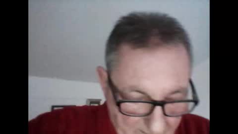 Snapshot of georg1412 chatting on October 27, 1:33 pm georg1412 online show from October 27, 1:33 pm