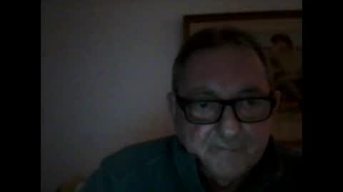 Snapshot of georg1412 chatting on December 5, 4:06 pm georg1412 online show from December 5, 4:06 pm