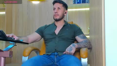 George online show from November 1, 8:30 pm