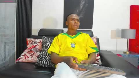 G E O R G E online show from December 19, 5:36 am