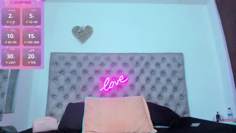 GEORGINA FERRI online show from November 24, 5:44 pm