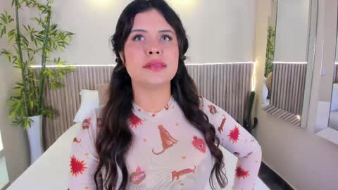 GeorginaReyes  online show from June 4, 10:49 pm