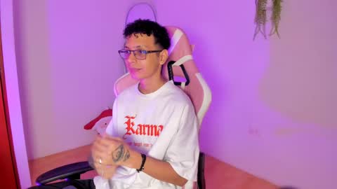 georgy_nroses online show from December 11, 6:36 am