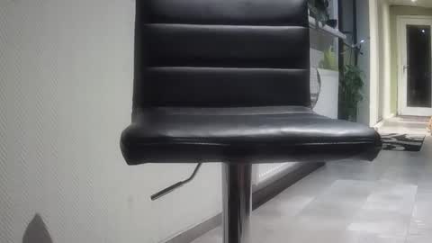 geranimo431374 online show from October 26, 4:35 am