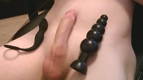 german_cumslut online show from December 23, 10:21 am