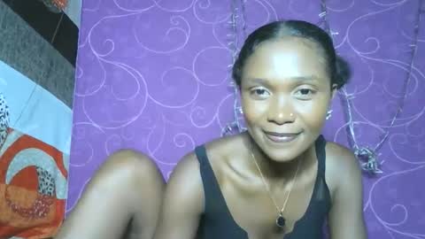 gggloria online show from April 29, 2:00 pm