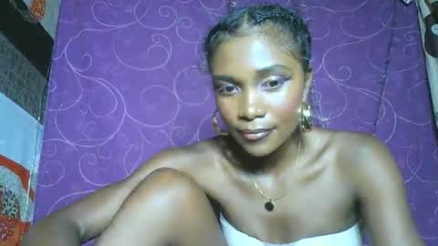 gggloria online show from May 2, 7:03 am