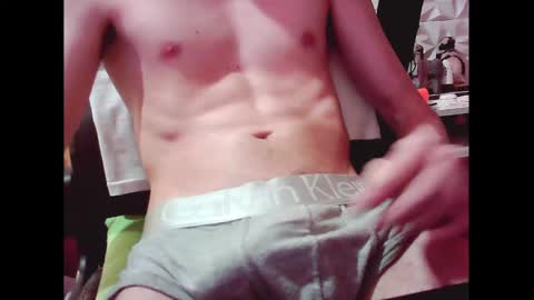 Snapshot of gh_95 chatting on February 20, 5:12 am gh_95 online show from February 20, 5:12 am