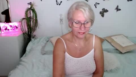 Ghertrudequeen online show from September 10, 3:29 am