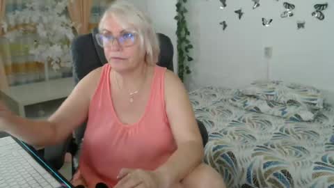 Ghertrudequeen online show from July 4, 6:17 am