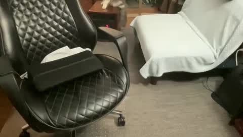 ghostboygbc online show from December 18, 7:47 am