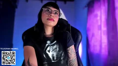Sara online show from June 25, 8:14 pm