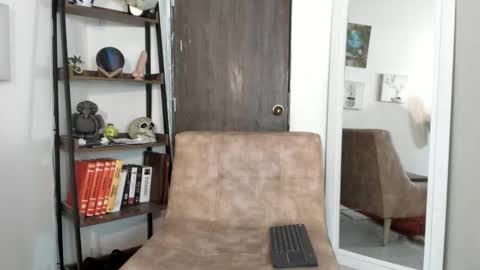 GIA online show from October 24, 7:58 pm